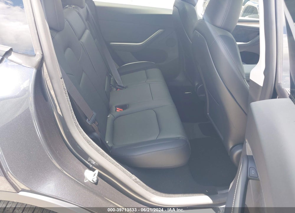 2024 TESLA MODEL Y LONG RANGE DUAL MOTOR ALL-WHEEL DRIVE VIN: 7SAYGDEEXRA272290