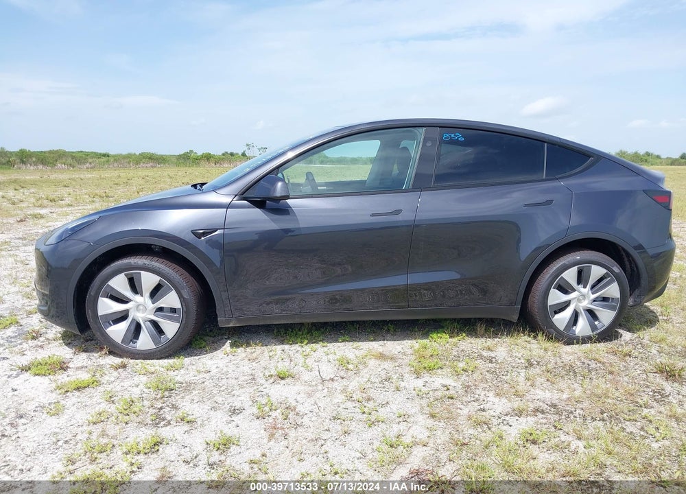 2024 TESLA MODEL Y LONG RANGE DUAL MOTOR ALL-WHEEL DRIVE VIN: 7SAYGDEEXRA272290