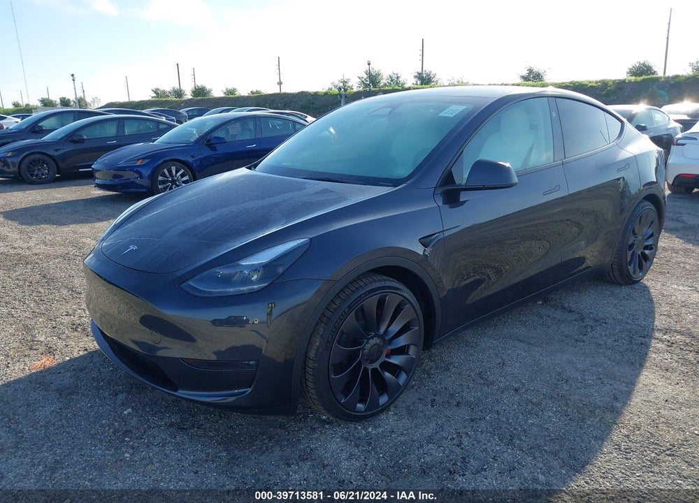 2024 TESLA MODEL Y PERFORMANCE DUAL MOTOR ALL-WHEEL DRIVE VIN: 7SAYGDEF1RA266290