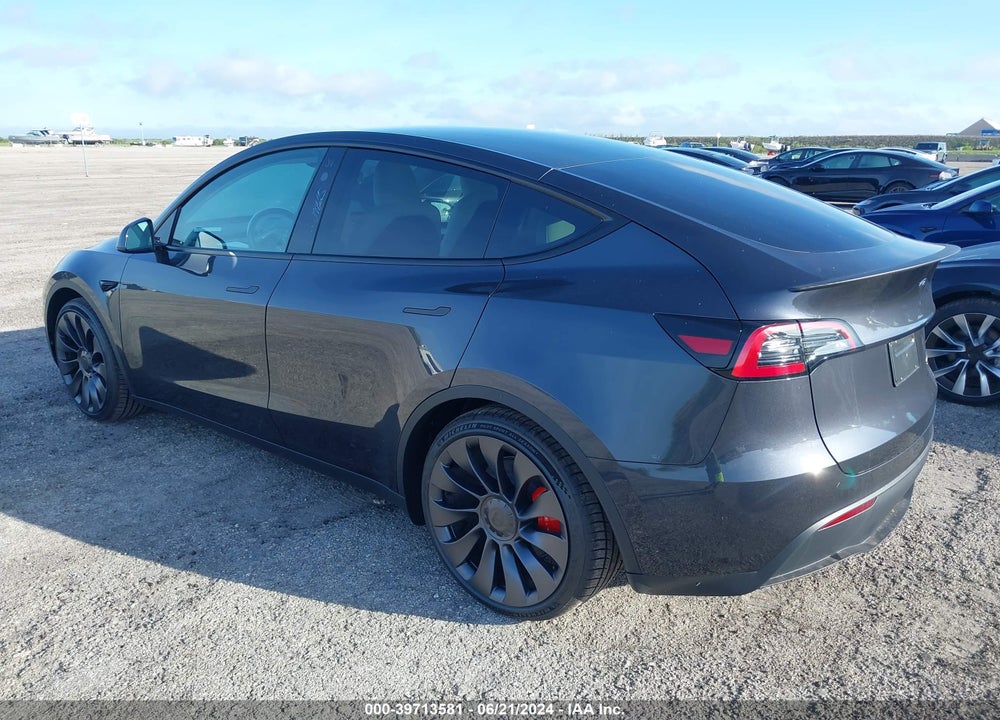 2024 TESLA MODEL Y PERFORMANCE DUAL MOTOR ALL-WHEEL DRIVE VIN: 7SAYGDEF1RA266290