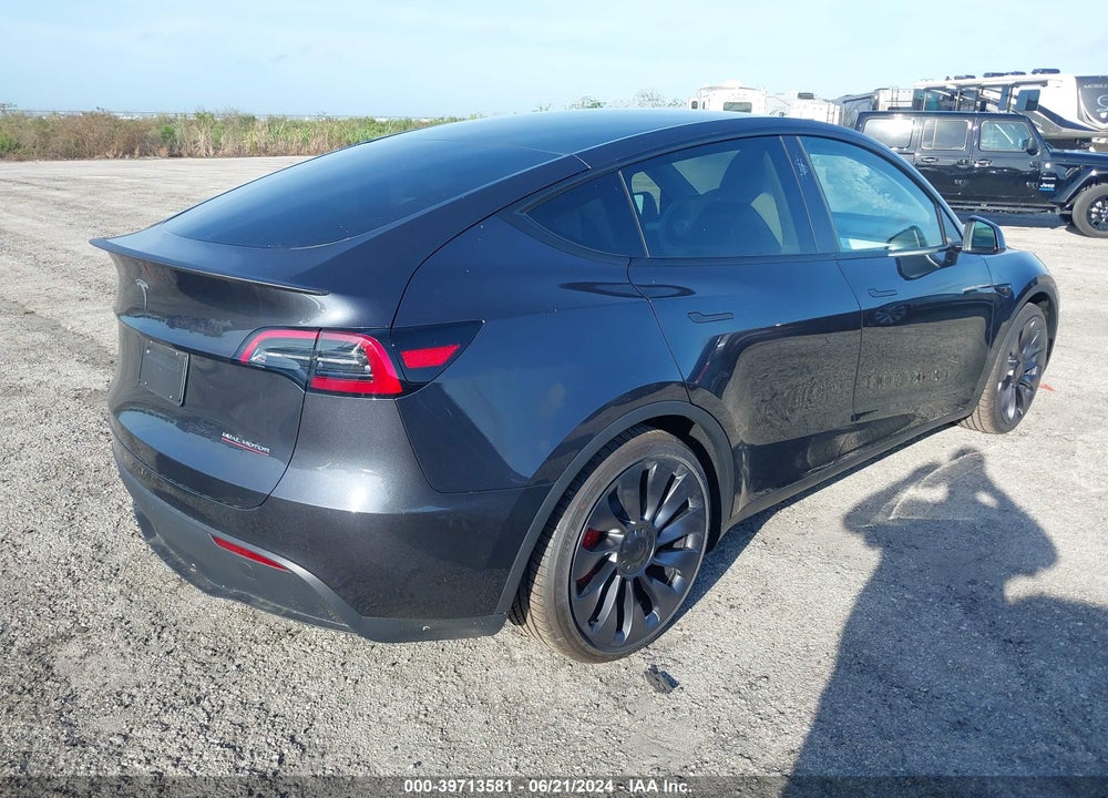 2024 TESLA MODEL Y PERFORMANCE DUAL MOTOR ALL-WHEEL DRIVE VIN: 7SAYGDEF1RA266290