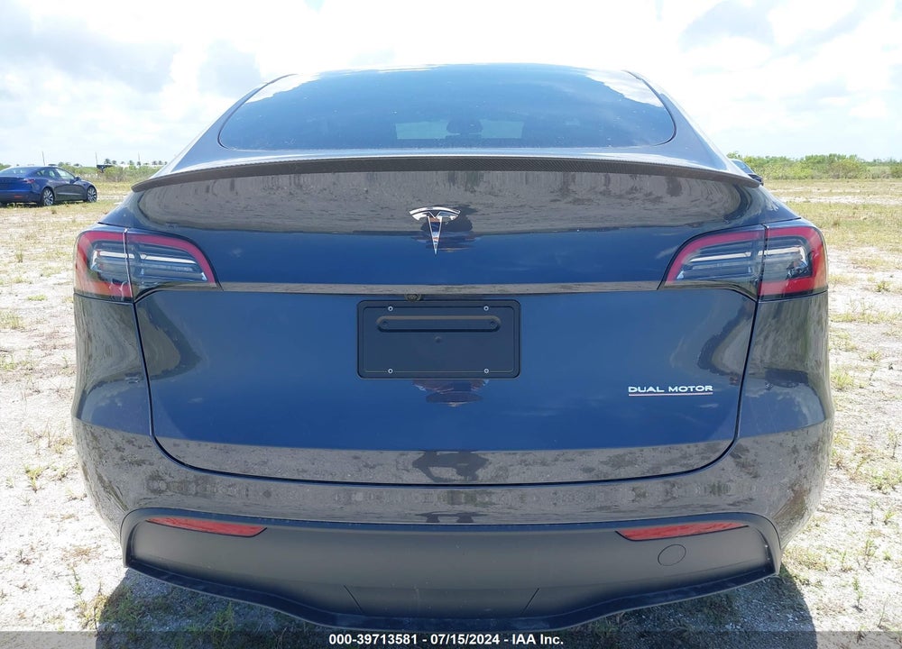 2024 TESLA MODEL Y PERFORMANCE DUAL MOTOR ALL-WHEEL DRIVE VIN: 7SAYGDEF1RA266290