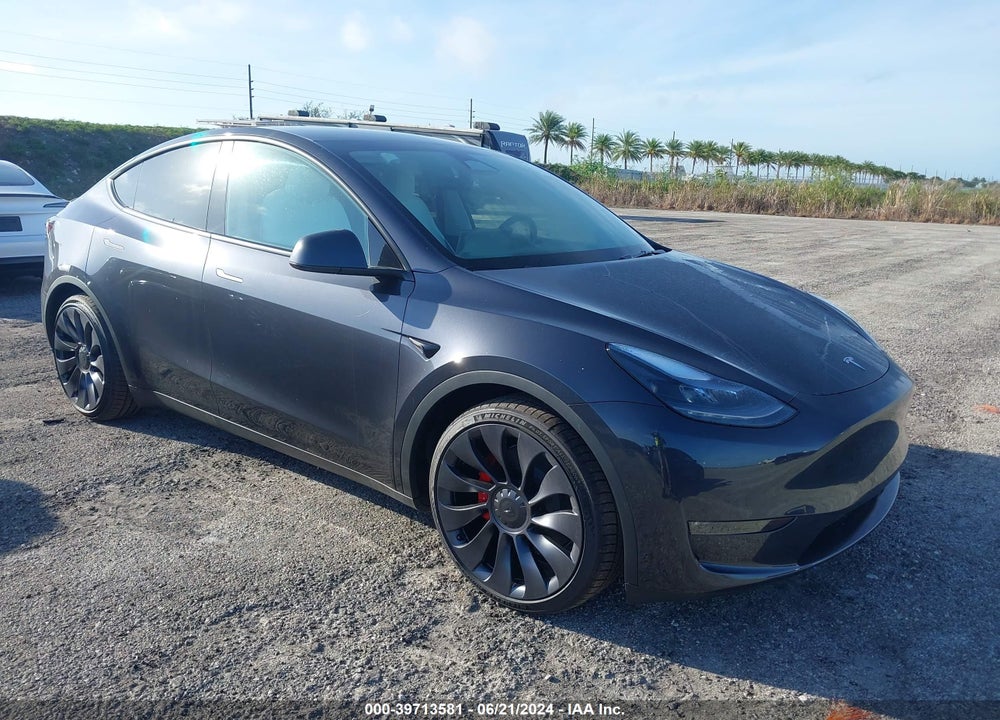2024 TESLA MODEL Y PERFORMANCE DUAL MOTOR ALL-WHEEL DRIVE VIN: 7SAYGDEF1RA266290