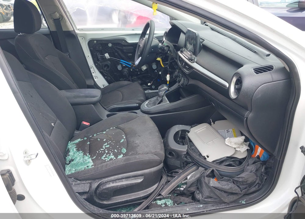 2020 KIA FORTE LXS VIN: 3KPF24AD8LE191790