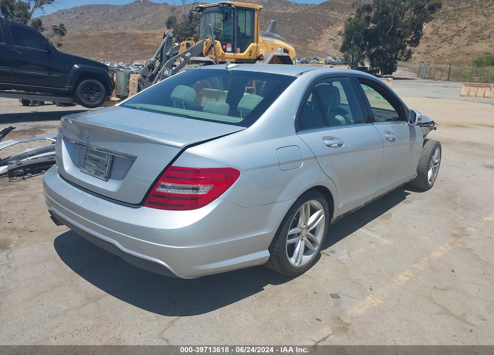 2013 MERCEDES-BENZ C 250 LUXURY/SPORT VIN: WDDGF4HB0DR290600