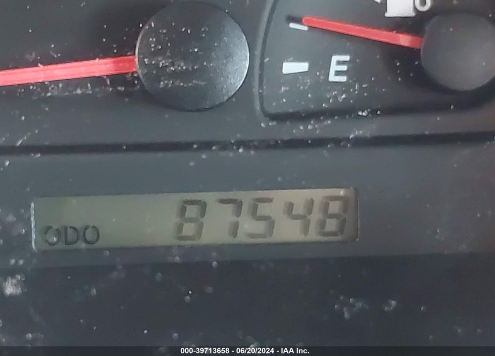 2004 TOYOTA CAMRY LE VIN: 4T1BE32K04U854040