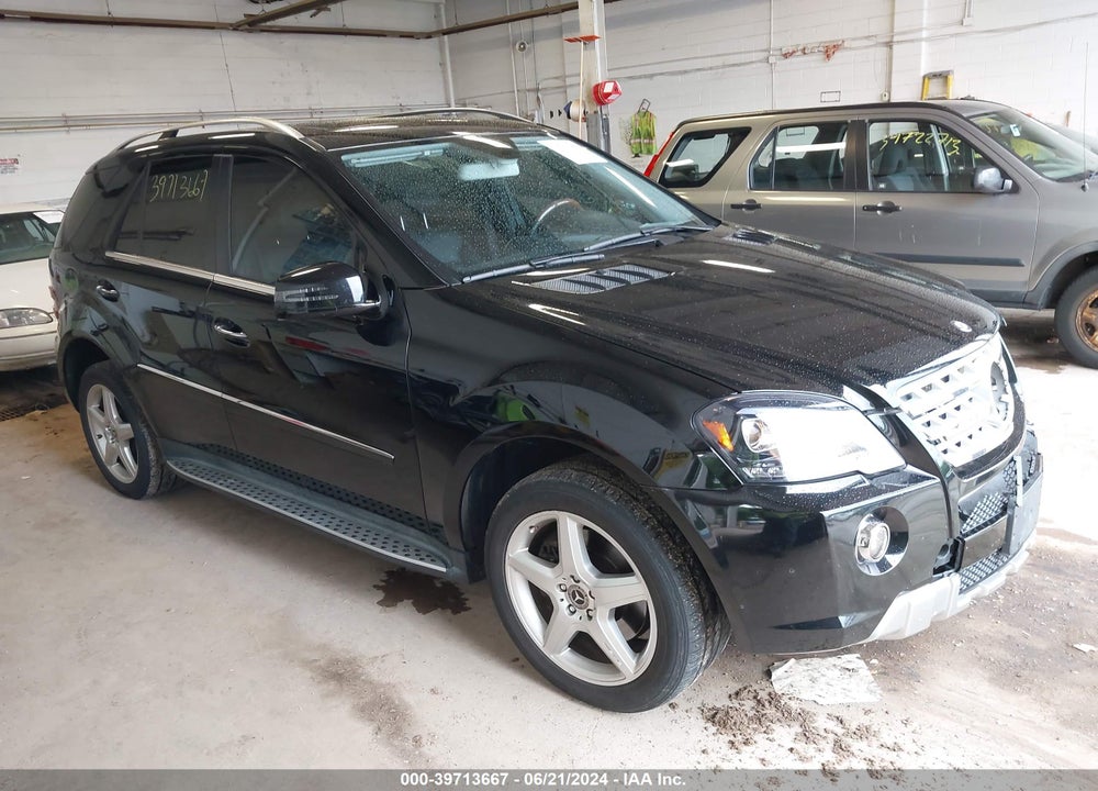 2011 MERCEDES-BENZ ML 550 4MATIC VIN: 4JGBB7CB5BA713543