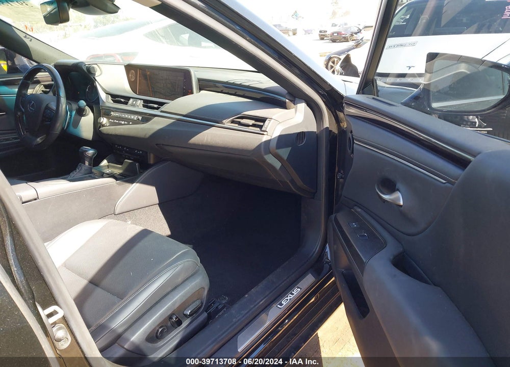 2021 LEXUS ES 350 VIN: 58ADZ1B13MU105833