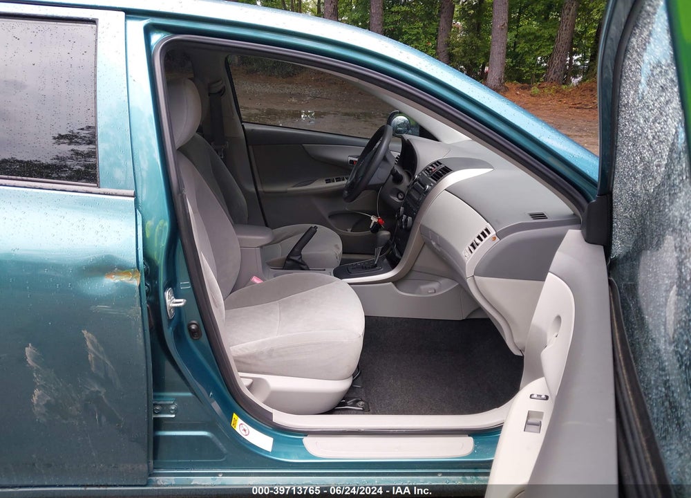 2009 TOYOTA COROLLA LE VIN: JTDBL40E799040295