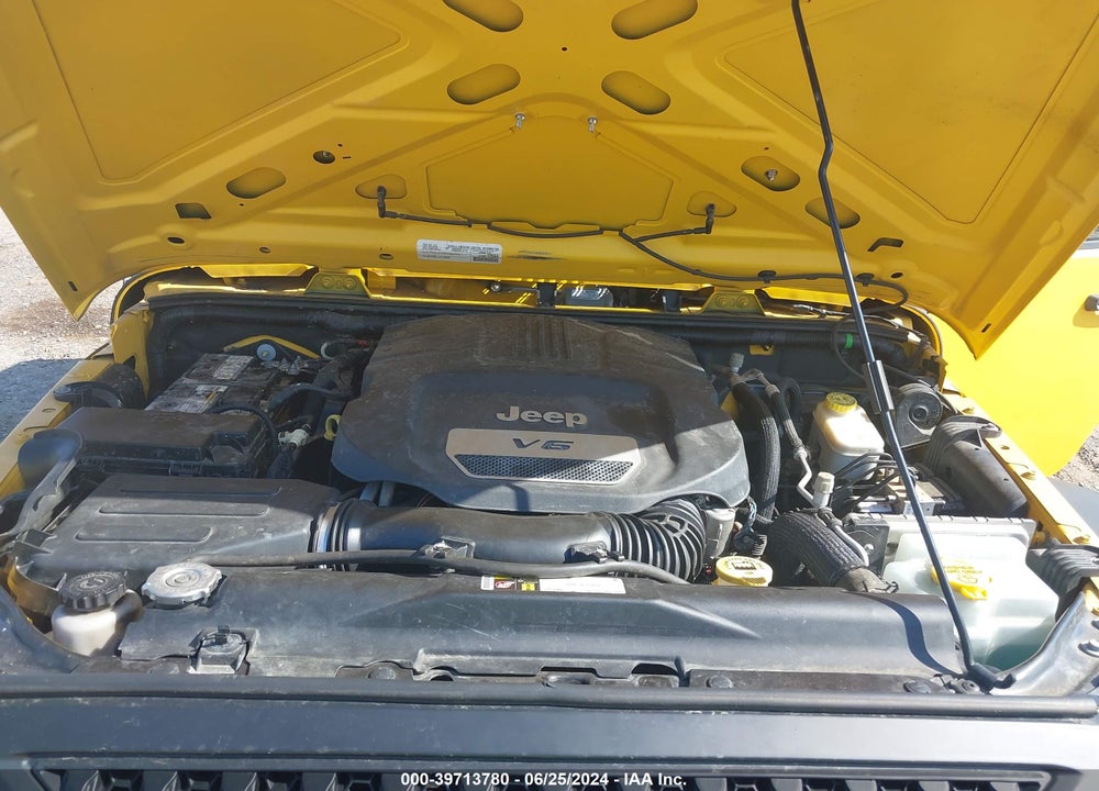 2015 JEEP WRANGLER UNLIMITED SPORT VIN: 1C4BJWDG3FL650531