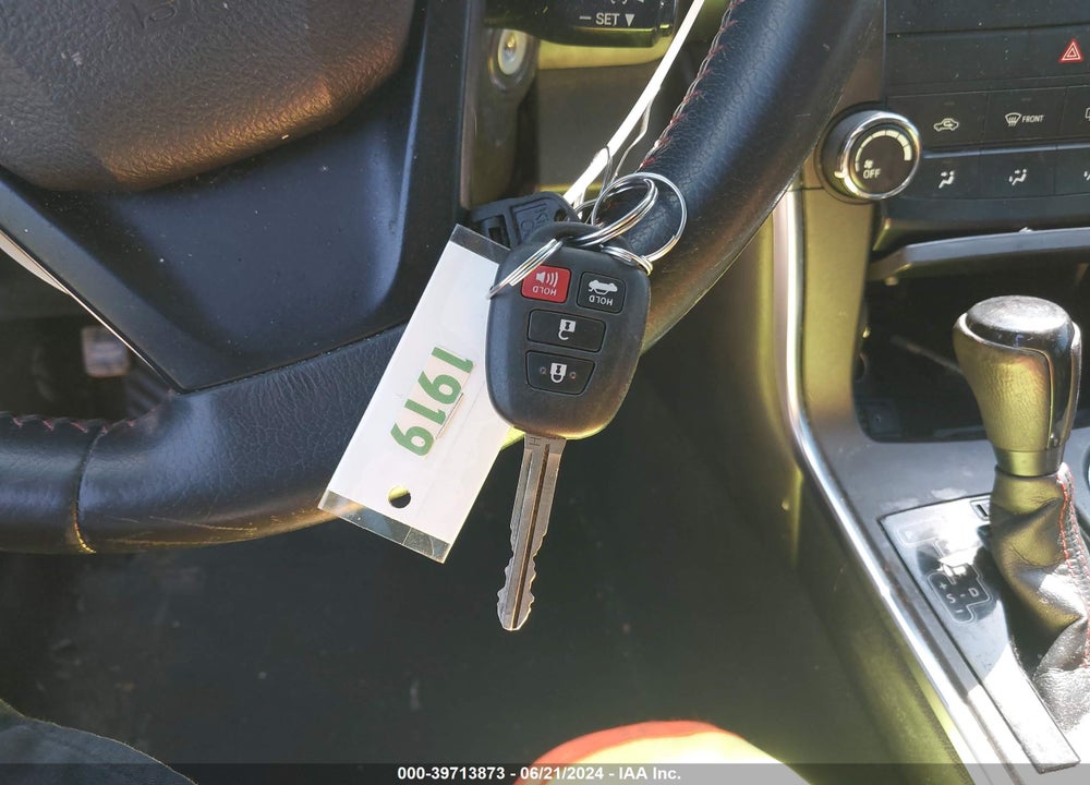 2016 TOYOTA CAMRY SE VIN: 4T1BF1FK4GU584925