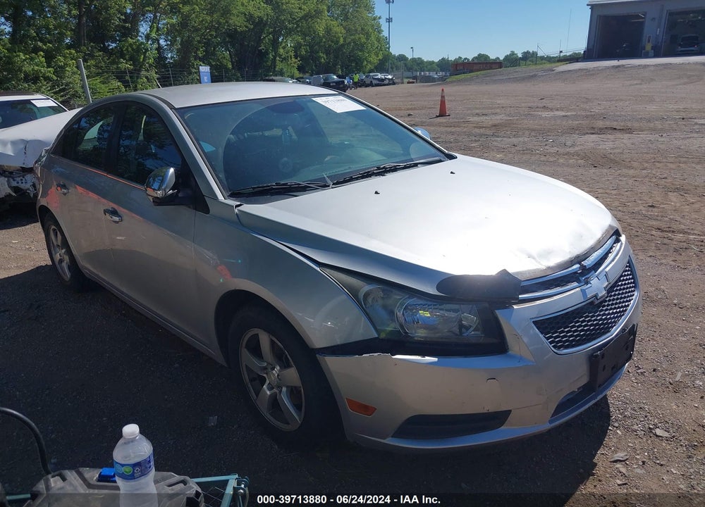 2014 CHEVROLET CRUZE 1LT AUTO VIN: 1G1PC5SB0E7125587