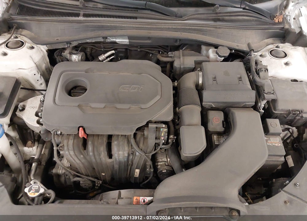 2019 KIA OPTIMA S VIN: 5XXGT4L34KG375653