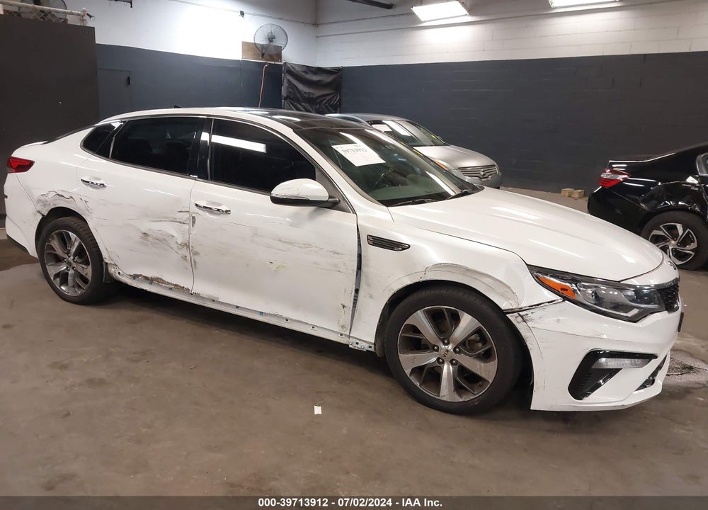 2019 KIA OPTIMA S VIN: 5XXGT4L34KG375653