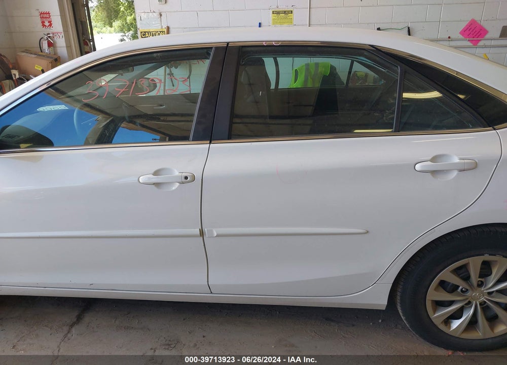 2017 TOYOTA CAMRY LE VIN: 4T1BF1FK4HU373418