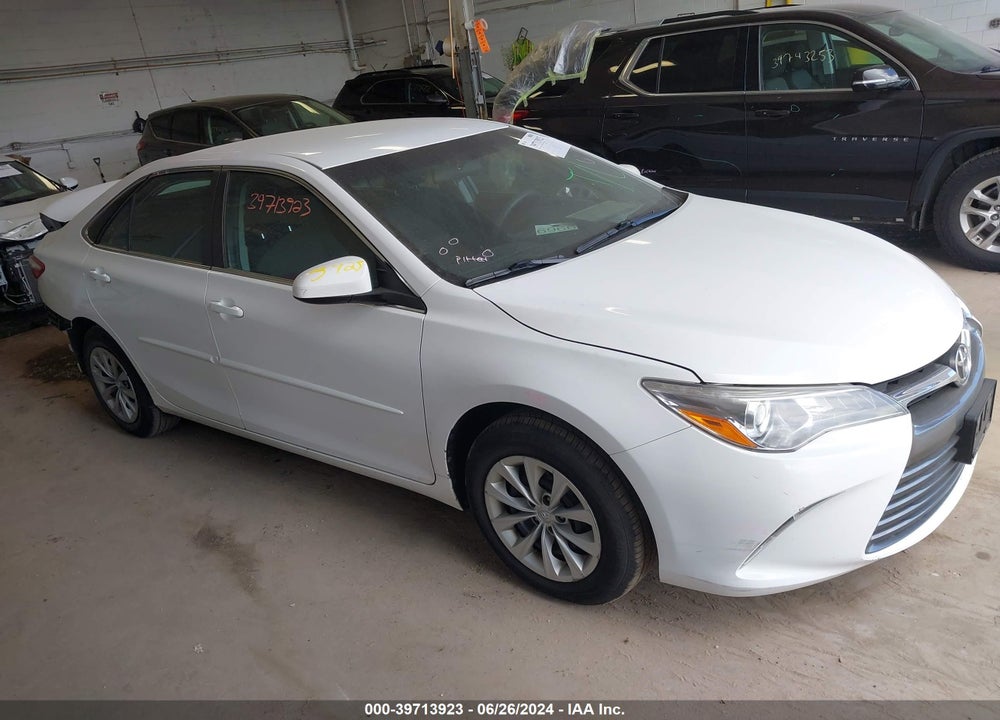 2017 TOYOTA CAMRY LE VIN: 4T1BF1FK4HU373418