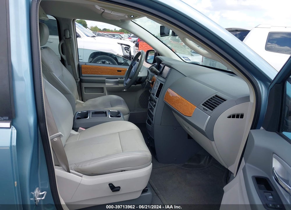 2010 CHRYSLER TOWN & COUNTRY LIMITED VIN: 2A4RR6DX3AR153724