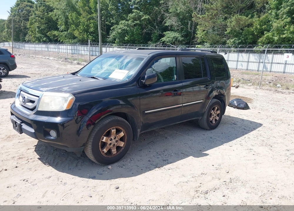 2011 HONDA PILOT TOURING VIN: 5FNYF4H98BB088375