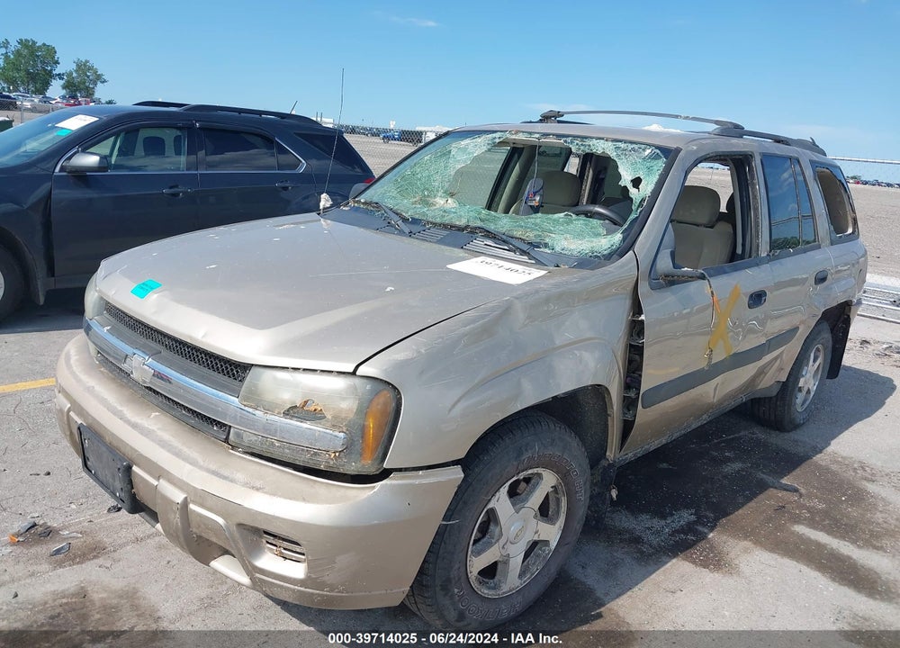 2005 CHEVROLET TRAILBLAZER LS VIN: 1GNDT13S752189003
