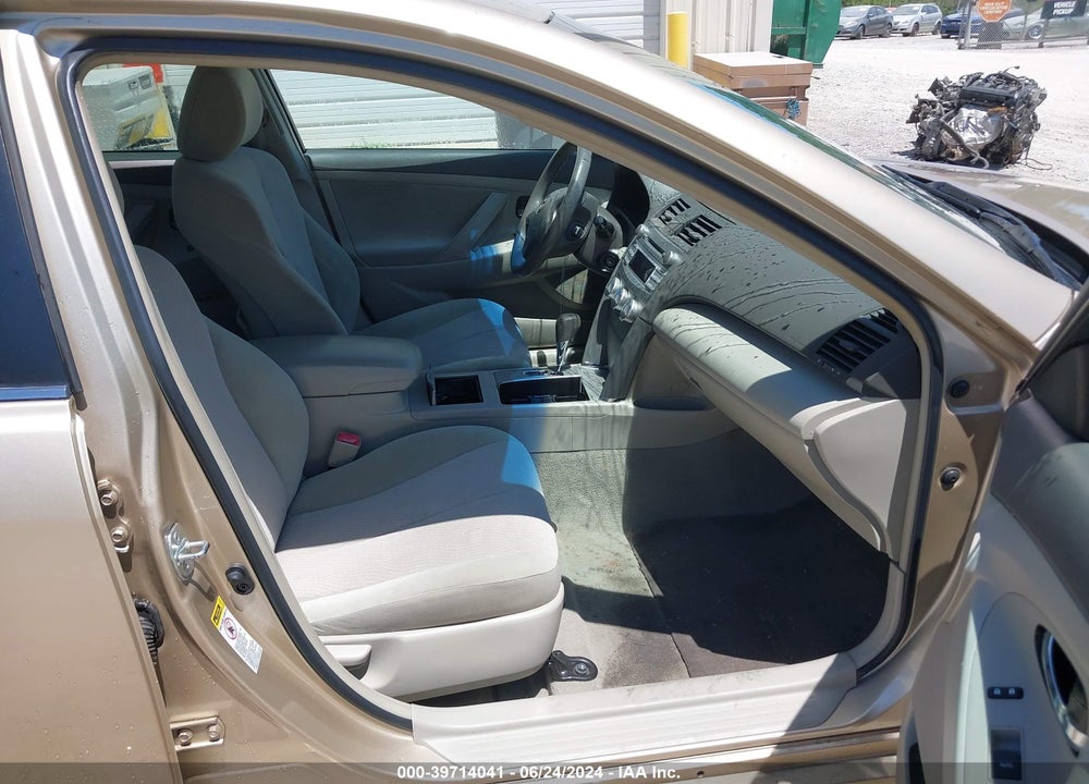 2011 TOYOTA CAMRY LE VIN: 4T1BF3EK4BU647480
