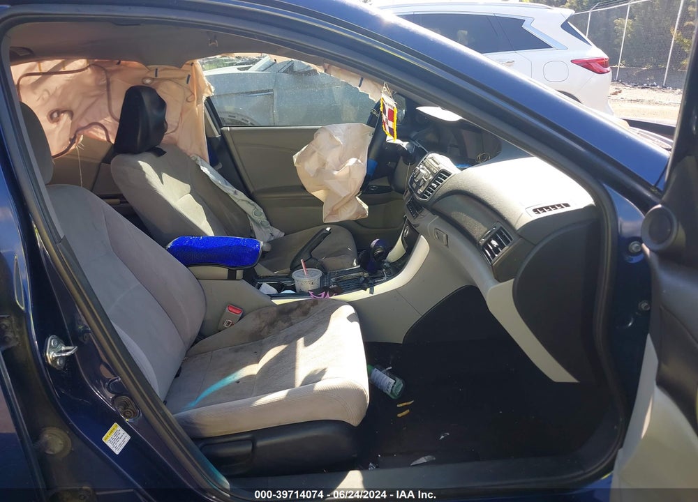 2015 HONDA ACCORD EX VIN: 1HGCR2F77FA108722