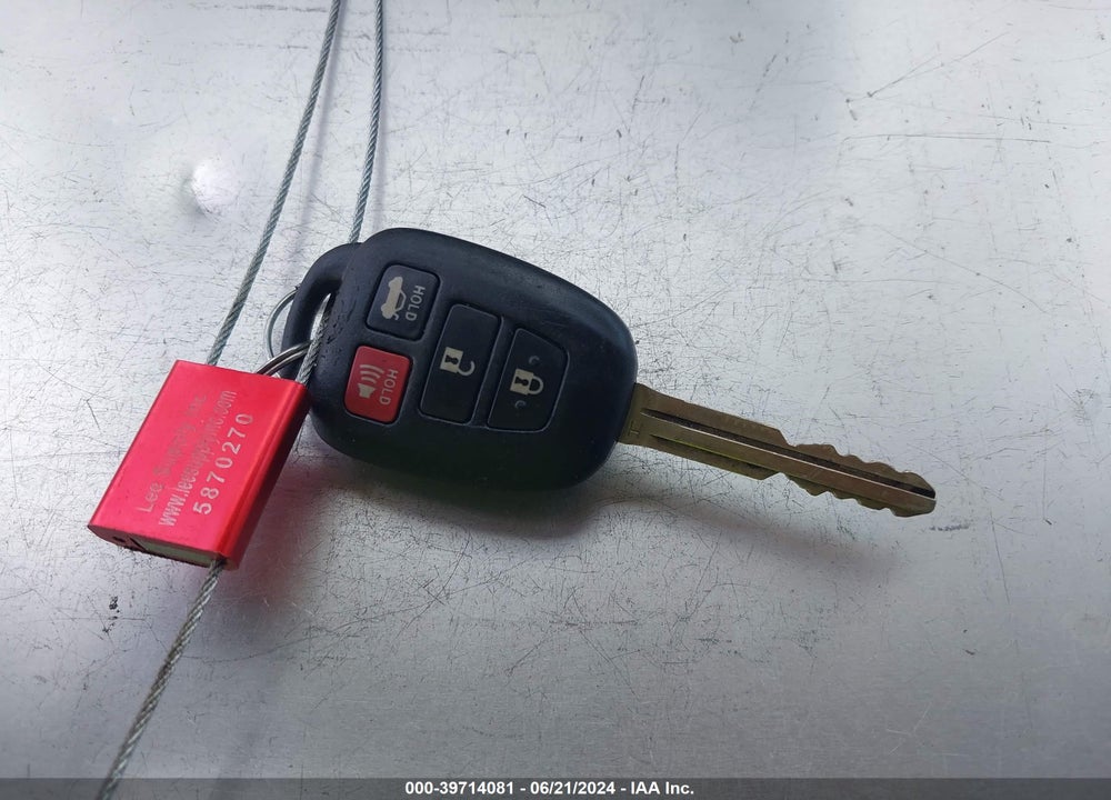 2019 TOYOTA COROLLA LE VIN: 5YFBURHE7KP865512