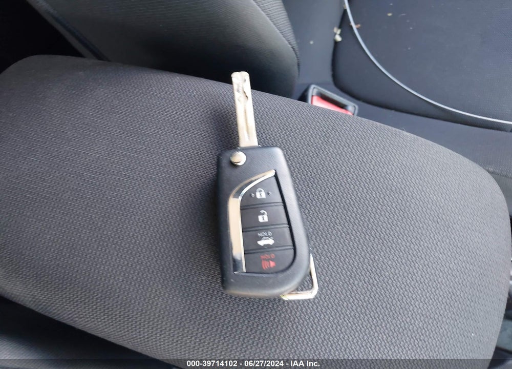 2022 TOYOTA COROLLA LE VIN: 5YFEPMAE7NP291581
