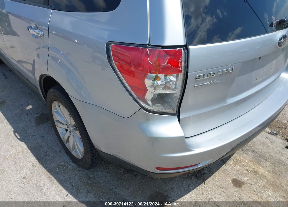 2013 SUBARU FORESTER 2.5X PREMIUM VIN: JF2SHADC9DH431263