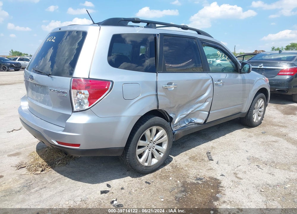2013 SUBARU FORESTER 2.5X PREMIUM VIN: JF2SHADC9DH431263