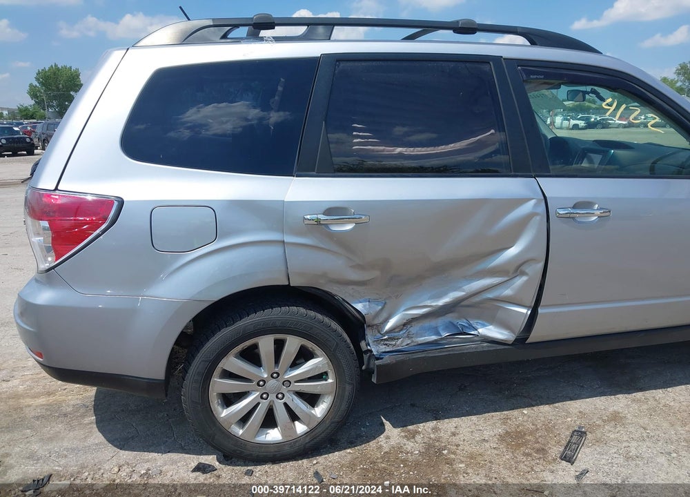 2013 SUBARU FORESTER 2.5X PREMIUM VIN: JF2SHADC9DH431263