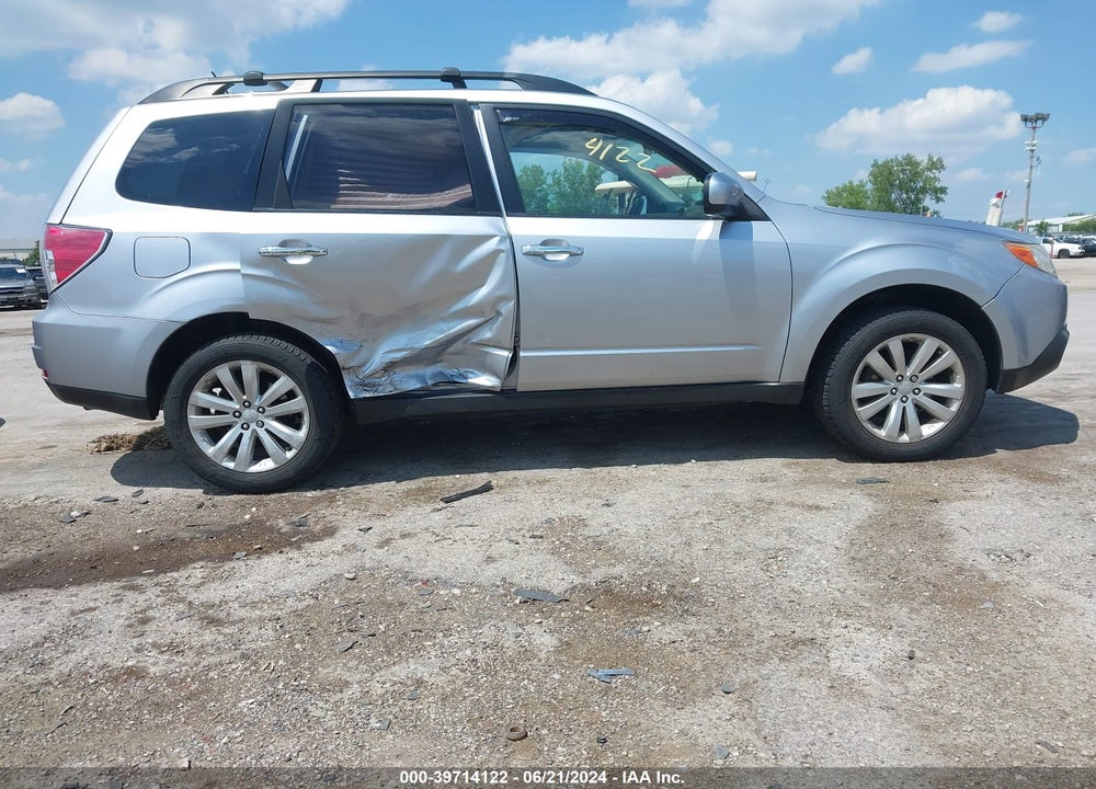 2013 SUBARU FORESTER 2.5X PREMIUM VIN: JF2SHADC9DH431263