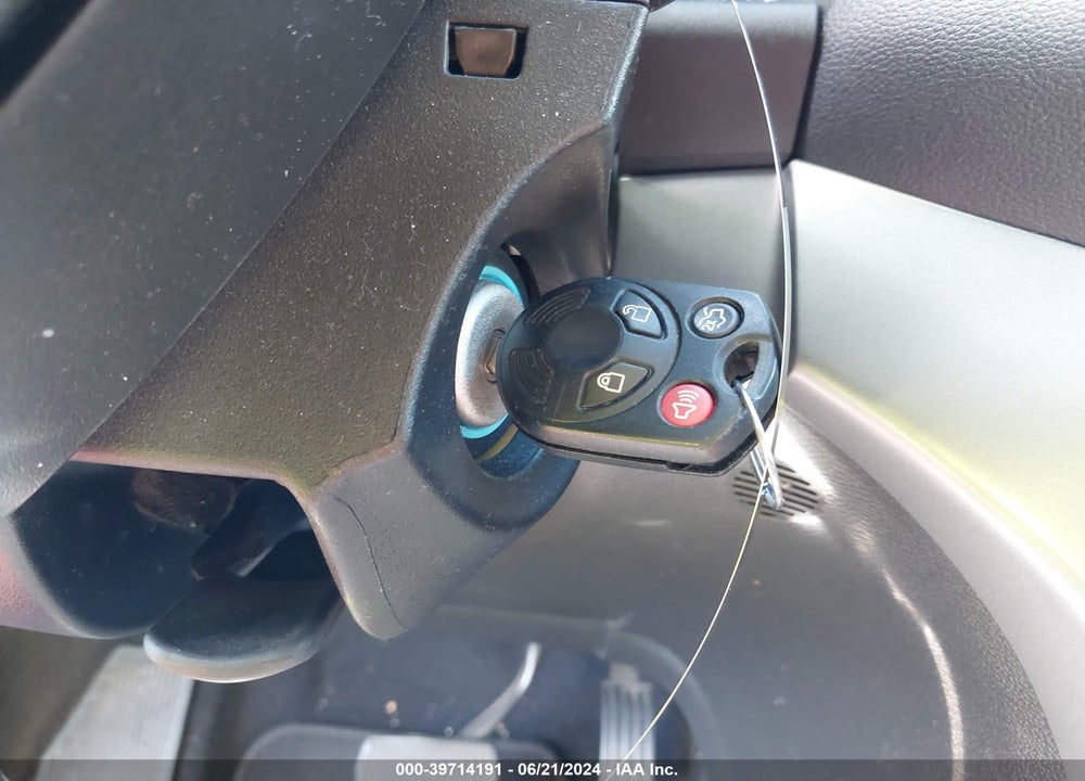 2018 FORD ESCAPE SEL VIN: 1FMCU0HD4JUA94592