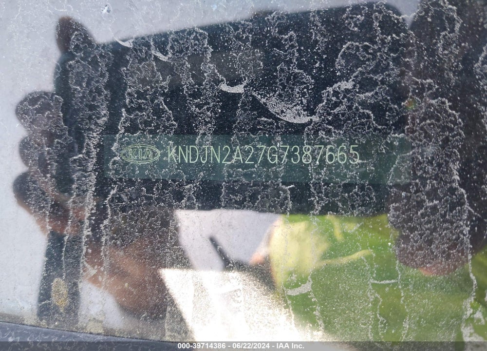 2016 KIA SOUL VIN: KNDJN2A27G7387665