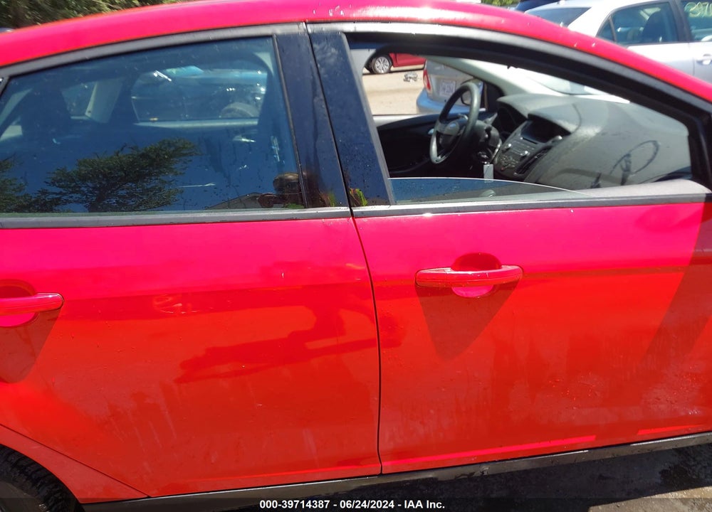 2017 FORD FOCUS SE VIN: 1FADP3F29HL288950