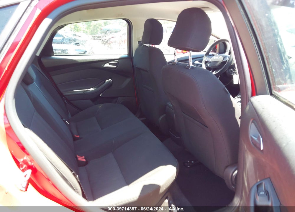 2017 FORD FOCUS SE VIN: 1FADP3F29HL288950