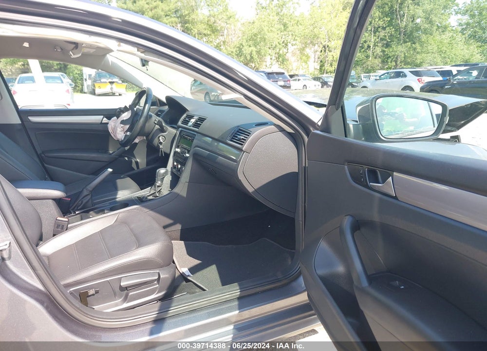 2015 VOLKSWAGEN PASSAT 1.8T WOLFSBURG EDITION VIN: 1VWAT7A3XFC043584