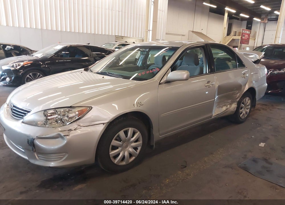 2005 TOYOTA CAMRY LE VIN: 4T1BE32K05U558663
