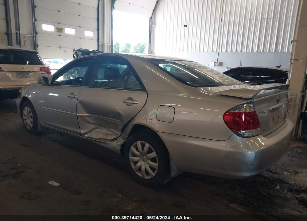 2005 TOYOTA CAMRY LE VIN: 4T1BE32K05U558663