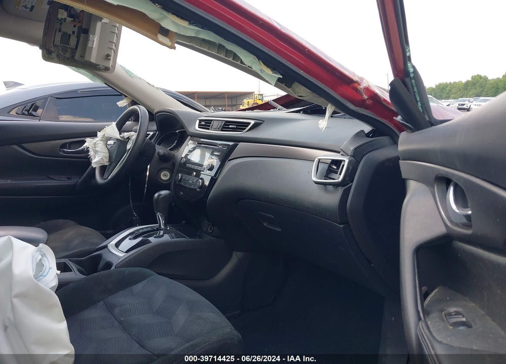 2016 NISSAN ROGUE S VIN: 5N1AT2MT3GC922018