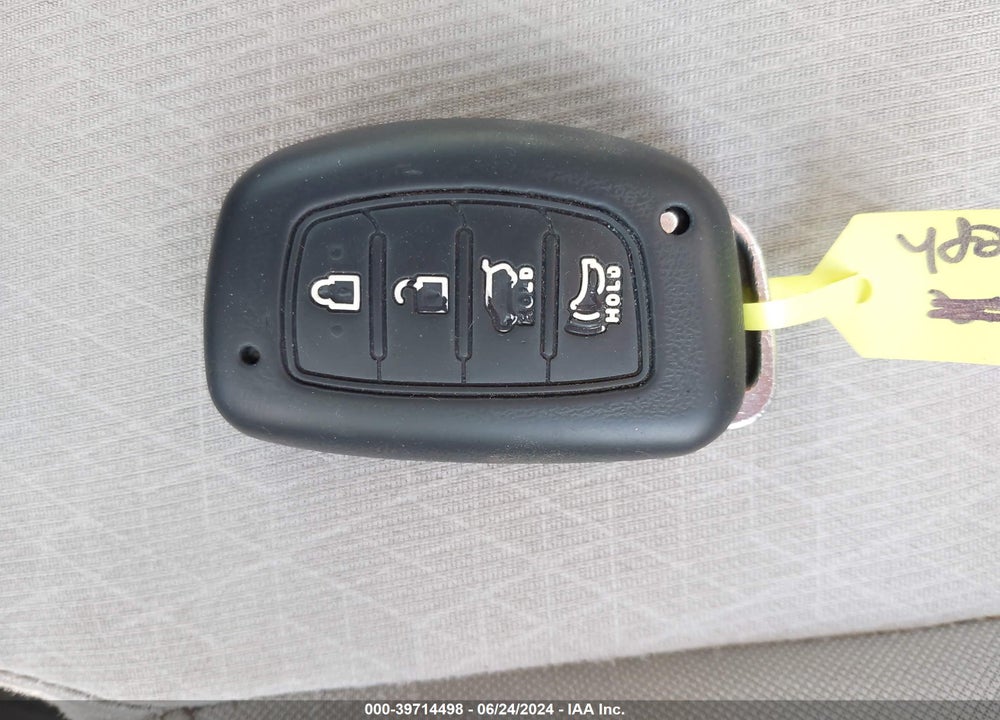 2016 HYUNDAI TUCSON SPORT VIN: KM8J33A24GU267749
