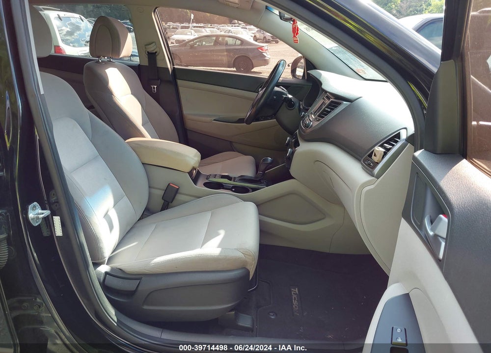 2016 HYUNDAI TUCSON SPORT VIN: KM8J33A24GU267749