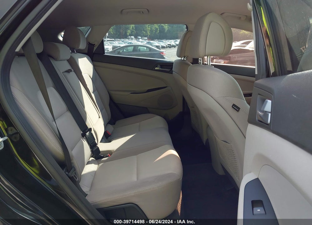 2016 HYUNDAI TUCSON SPORT VIN: KM8J33A24GU267749
