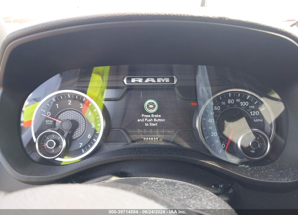 2022 RAM 1500 BIG HORN 4X4 5'7 BOX VIN: 1C6SRFFT4NN381405