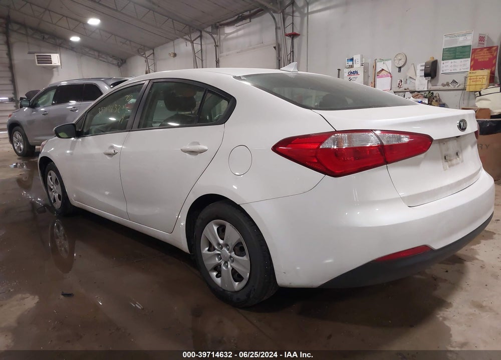 2016 KIA FORTE LX VIN: KNAFX4A69G5556835