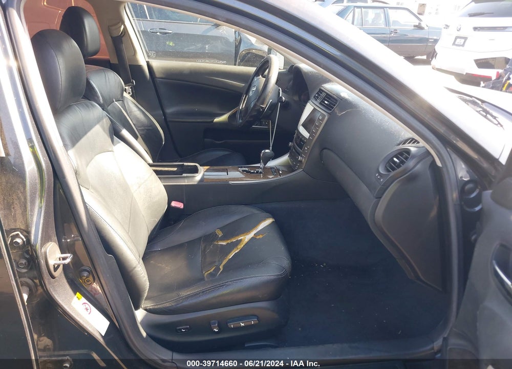 2009 LEXUS IS 250 VIN: JTHBK262095104185