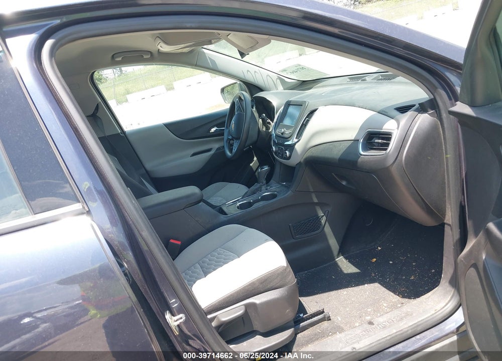 2018 CHEVROLET EQUINOX LS VIN: 3GNAXHEV4JS576811