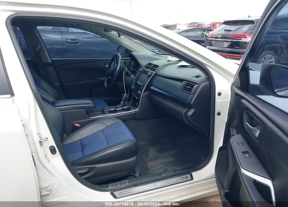 2016 TOYOTA CAMRY SE VIN: 4T1BF1FK1GU188418
