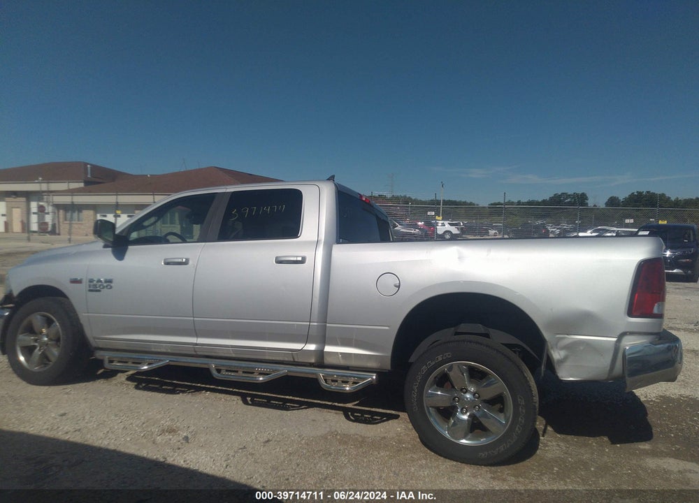 2019 RAM 1500 CLASSIC VIN: 1C6RR7TT2KS576604