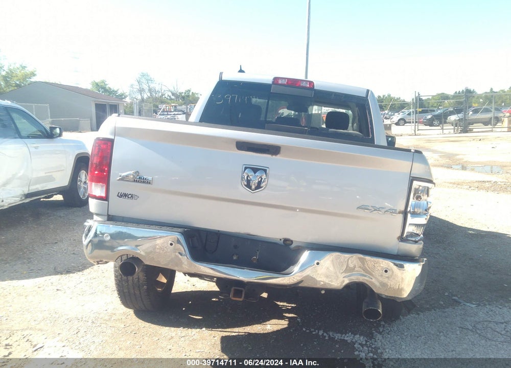 2019 RAM 1500 CLASSIC VIN: 1C6RR7TT2KS576604