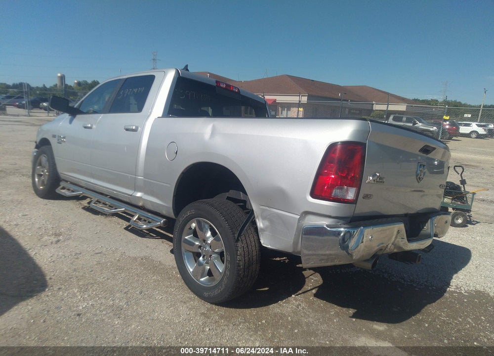 2019 RAM 1500 CLASSIC VIN: 1C6RR7TT2KS576604
